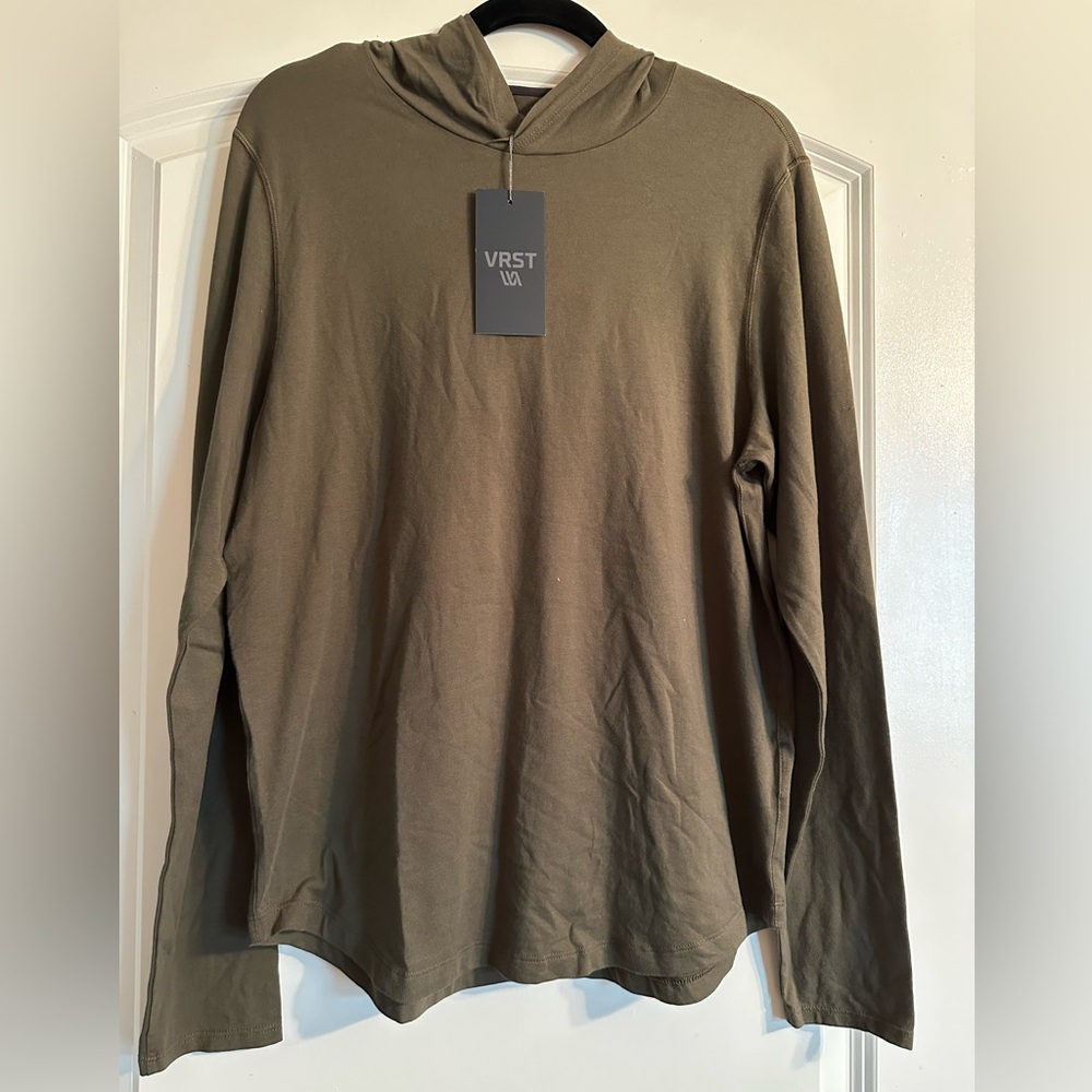 Men's Olive Green Lightweight
Long Sleeve Shirt